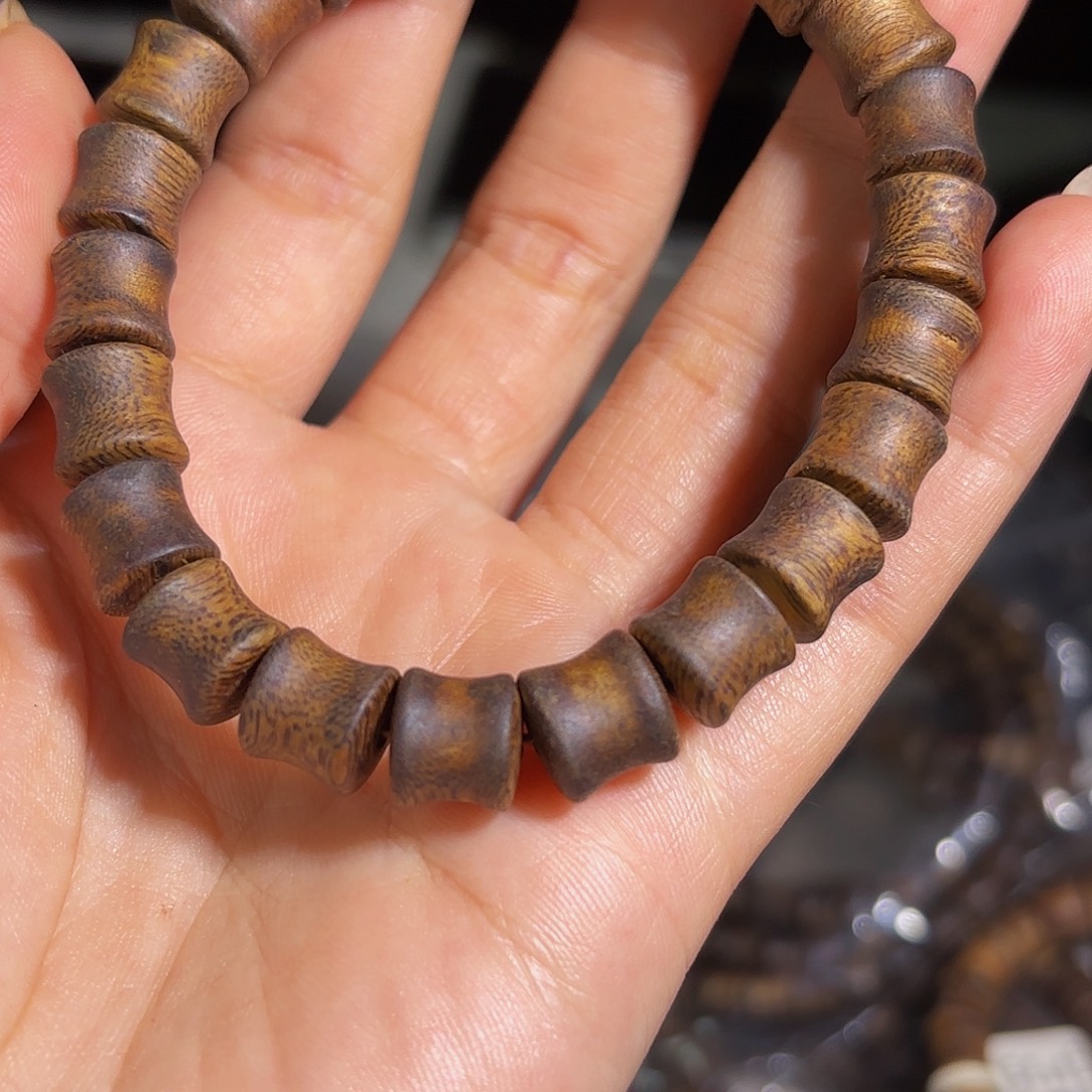 沉香手串奇楠沉香09竹节珠8克➕