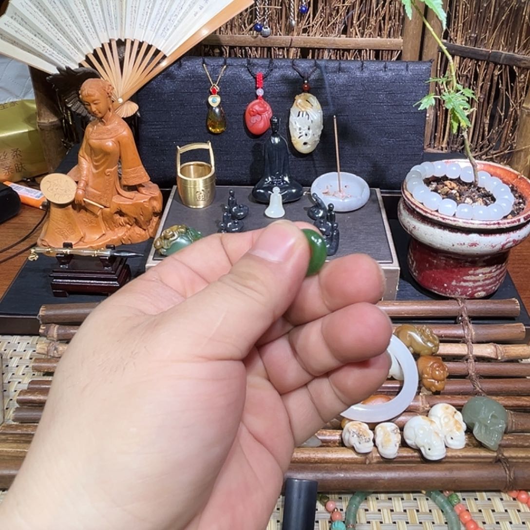 和田玉未镶嵌吊坠(不含链)