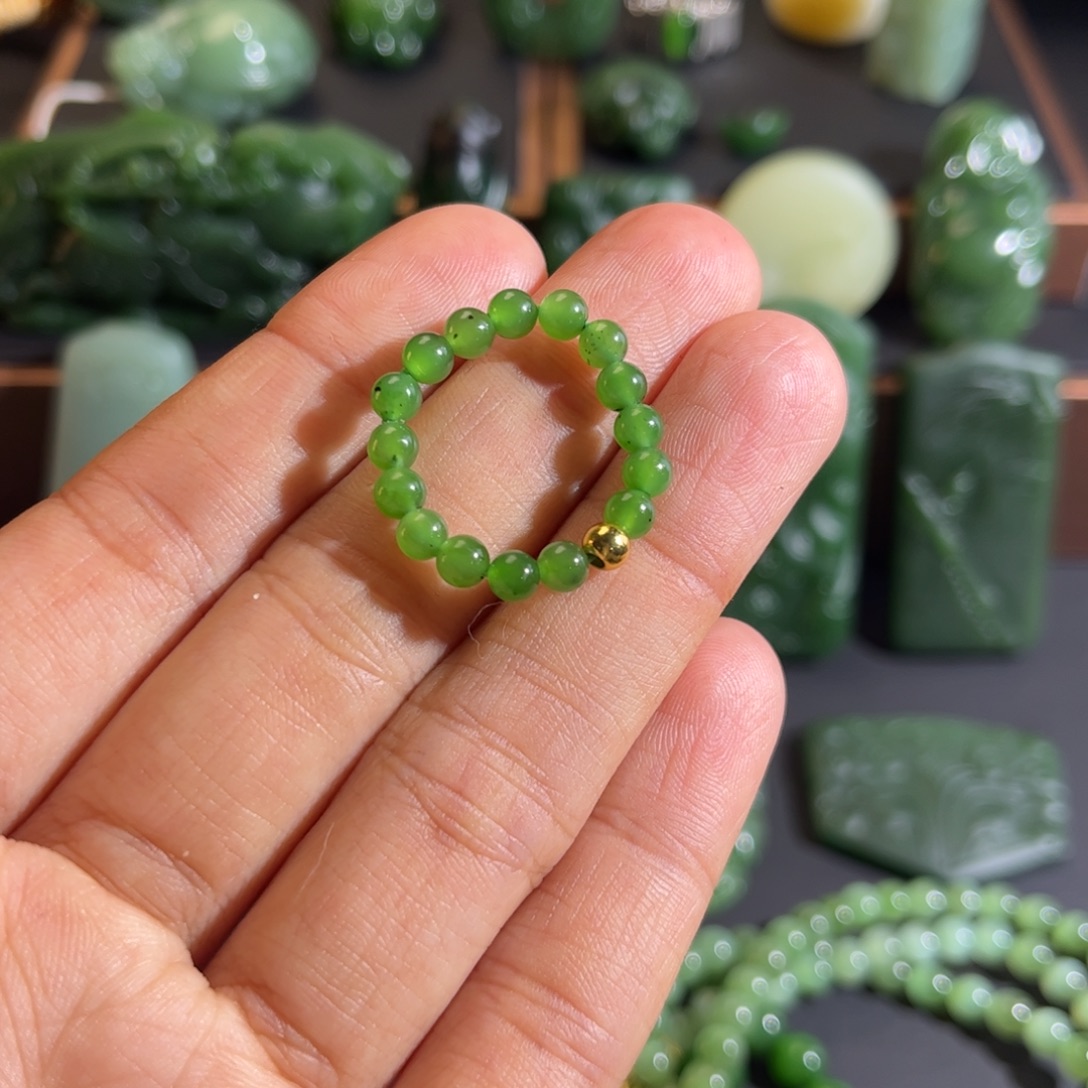 和田玉未镶嵌颈饰定制