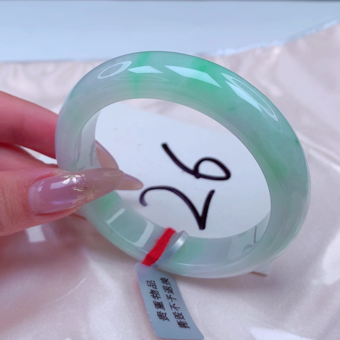 翡翠手镯未镶嵌翡翠53