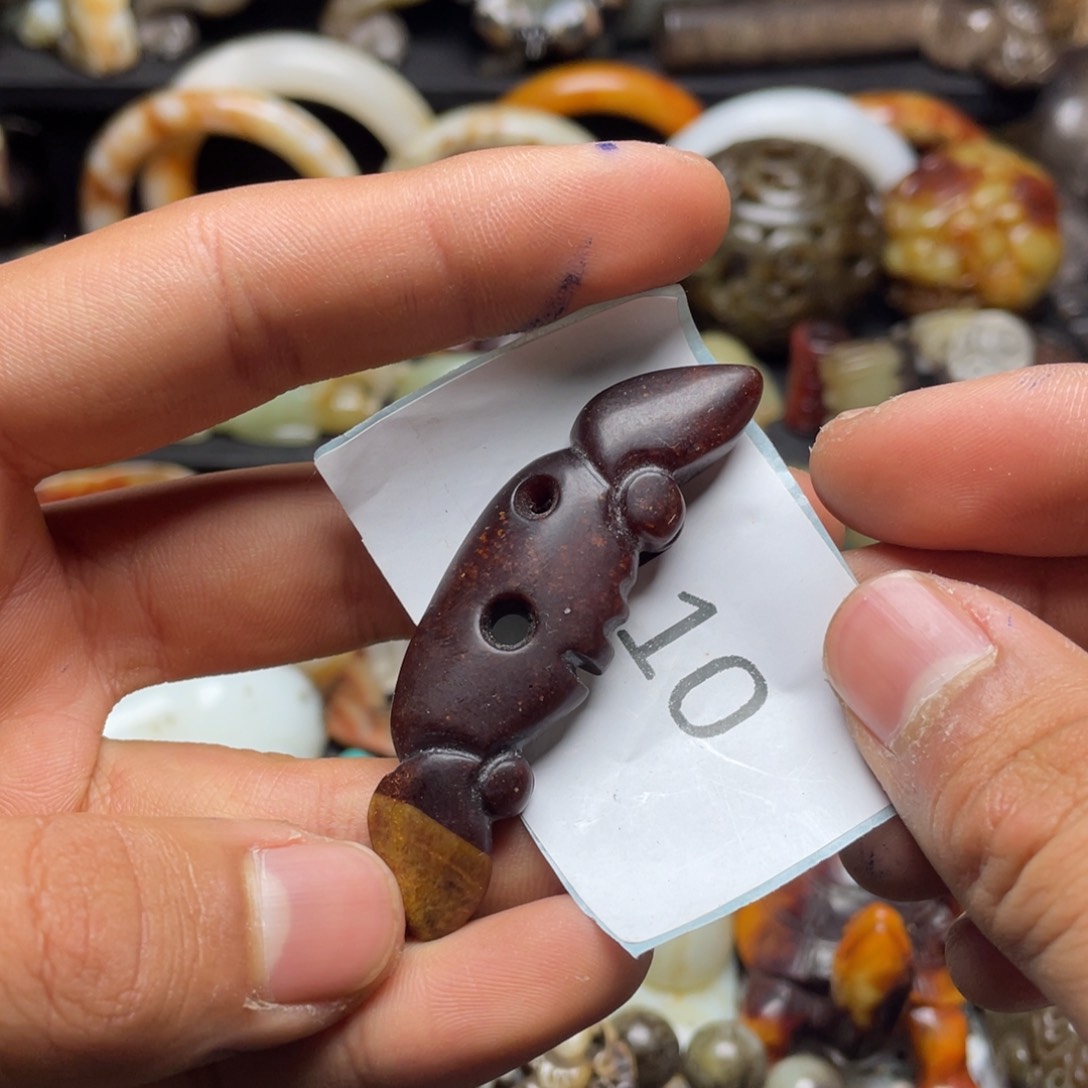 和田玉（糖玉）挂件未镶嵌