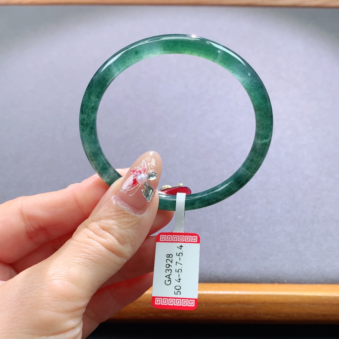 翡翠手镯未镶嵌天然翡翠手镯叮当镯