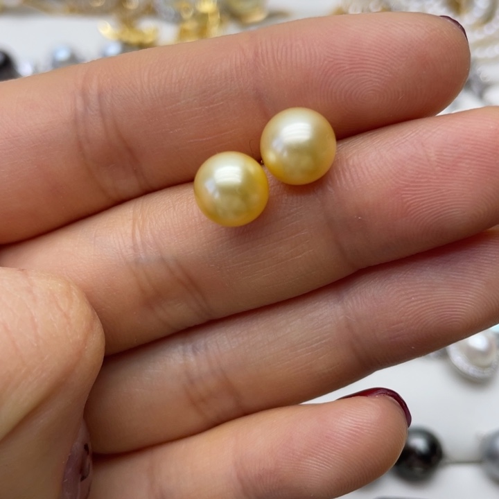 海水珍珠耳饰18K金镶嵌