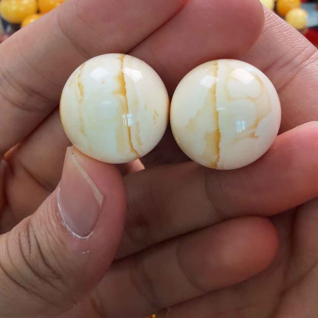 琥珀未镶嵌珠宝奇石20mm