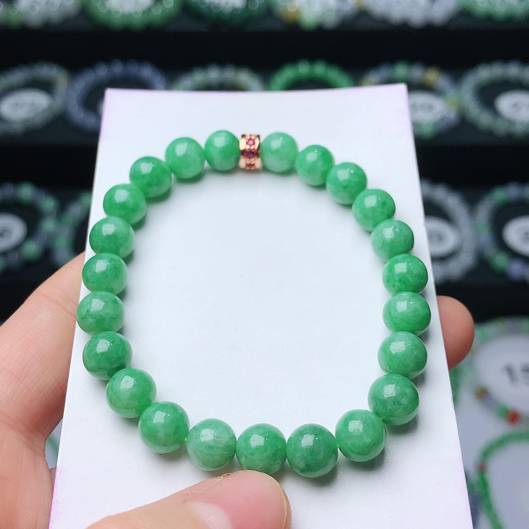 翡翠手链未镶嵌翡翠