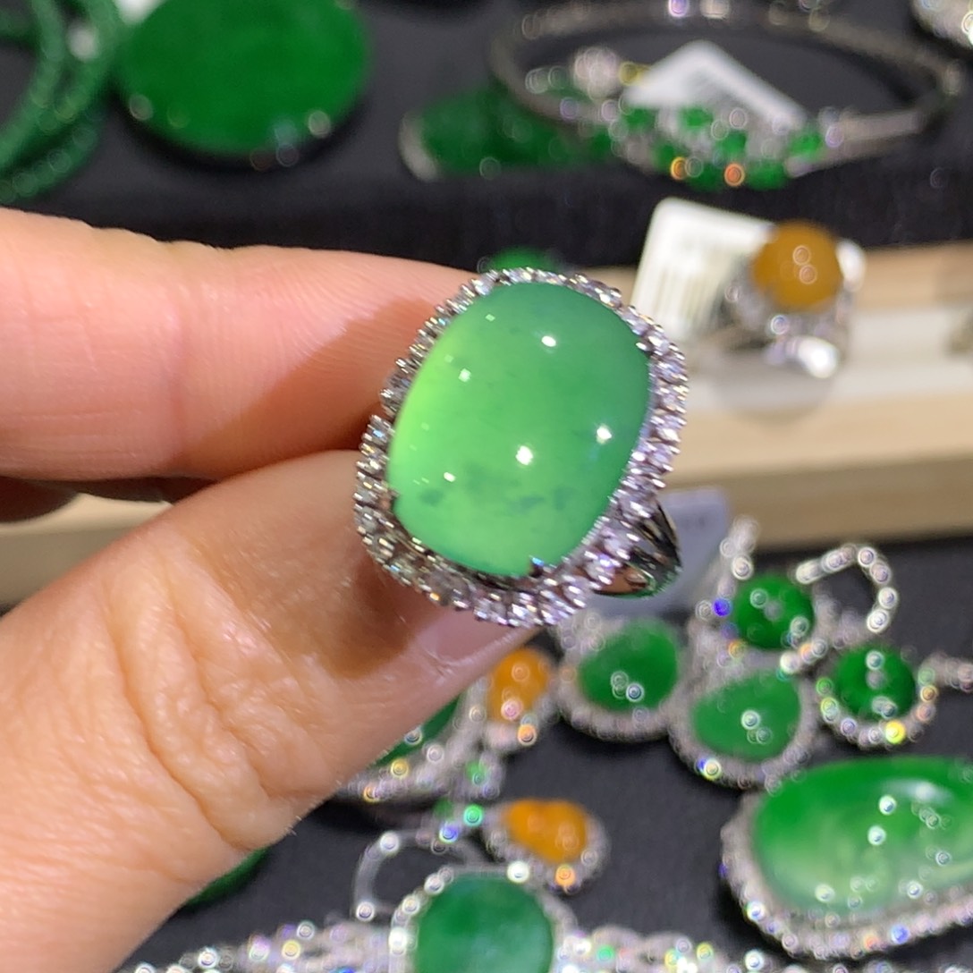 翡翠戒指18K金镶嵌13、