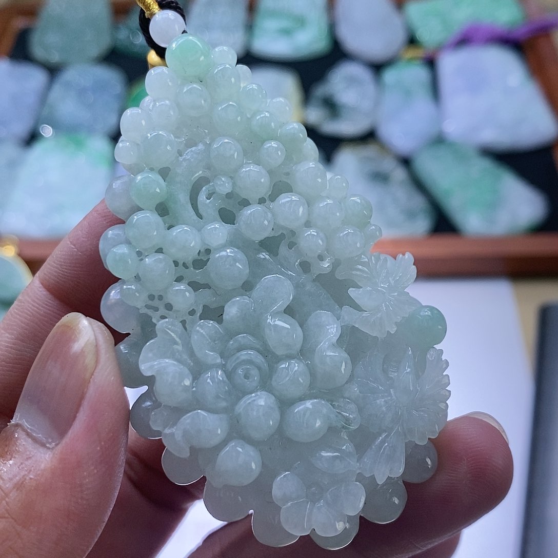 【闪购商品】翡翠未镶嵌颈饰11111111111