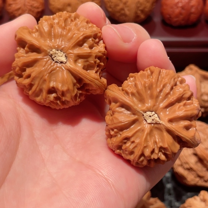 把件文玩核桃宫灯