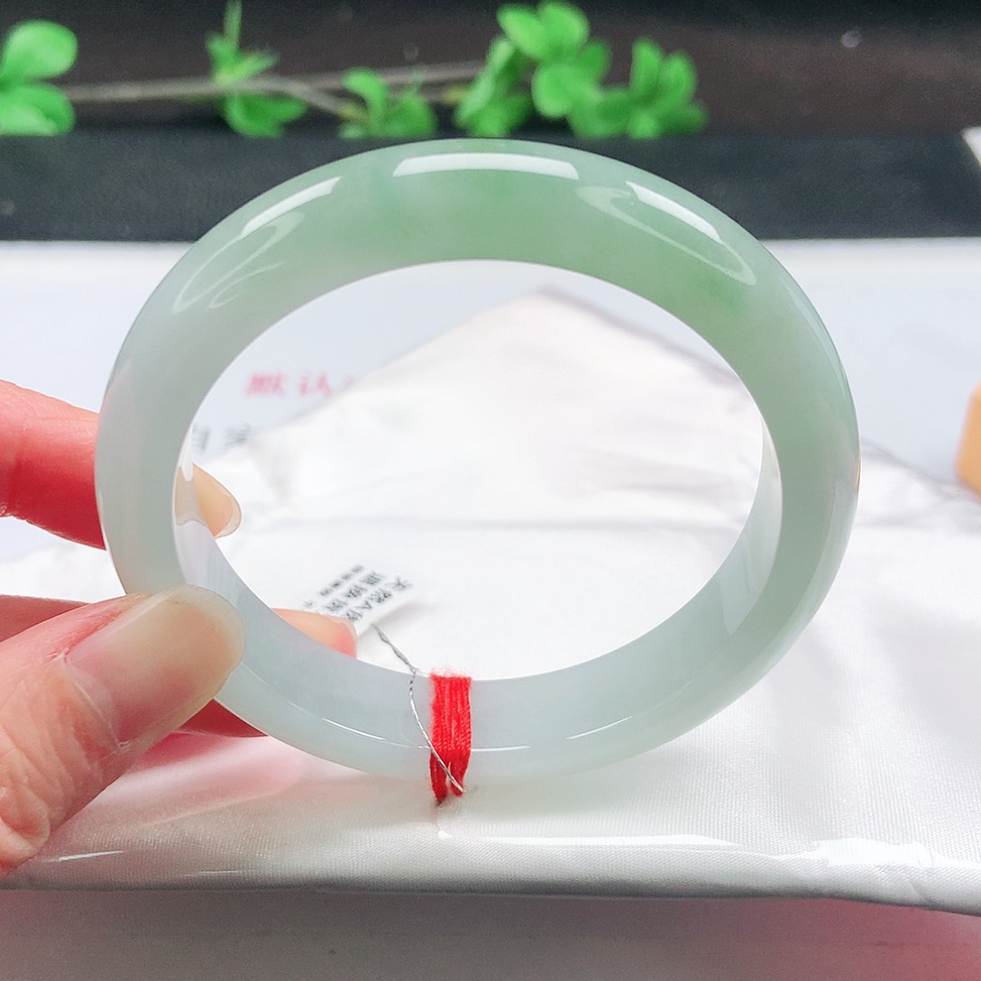 未镶嵌手镯翡翠58圈