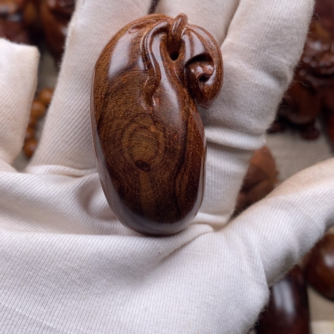 黄花梨/降香黄檀把件