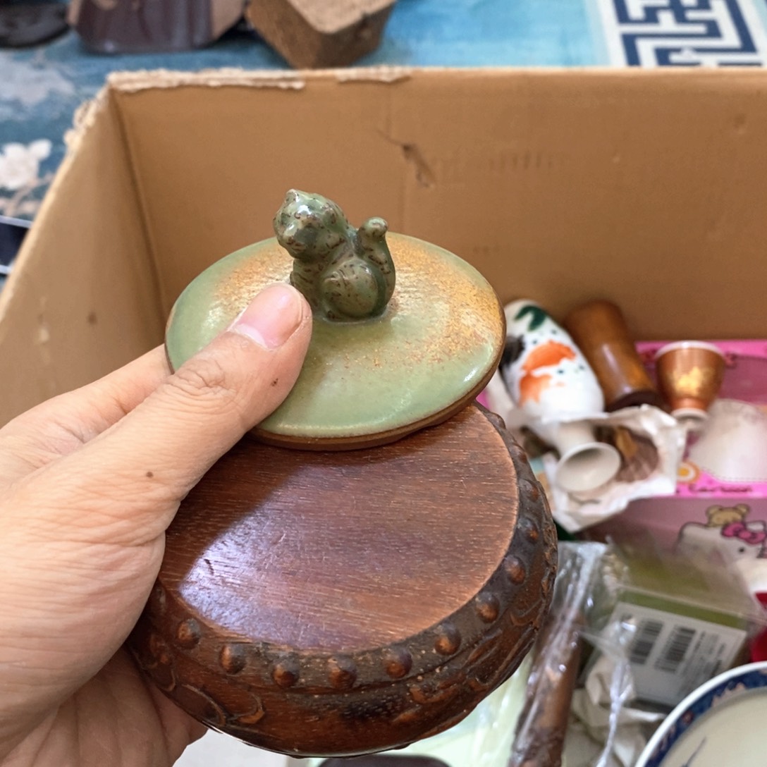 瓷片哈哈哈哈这个世界都