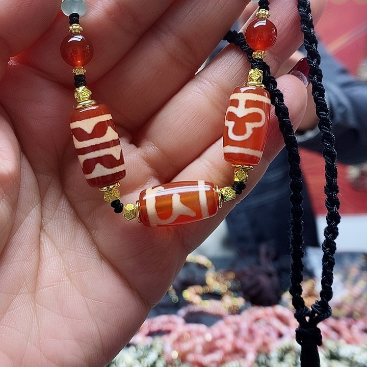 玛瑙/玉髓颈饰合金