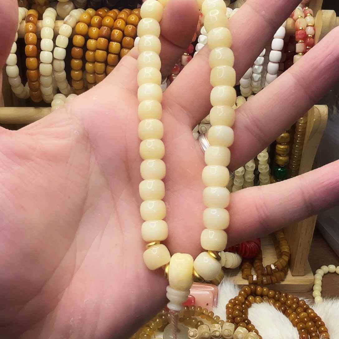 把件桃核1.0驼牙手持