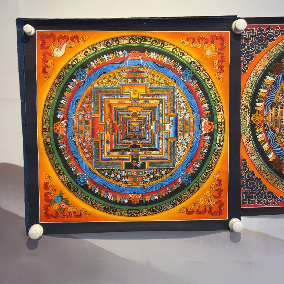 默***达装裱画纯手绘唐卡坛城差价