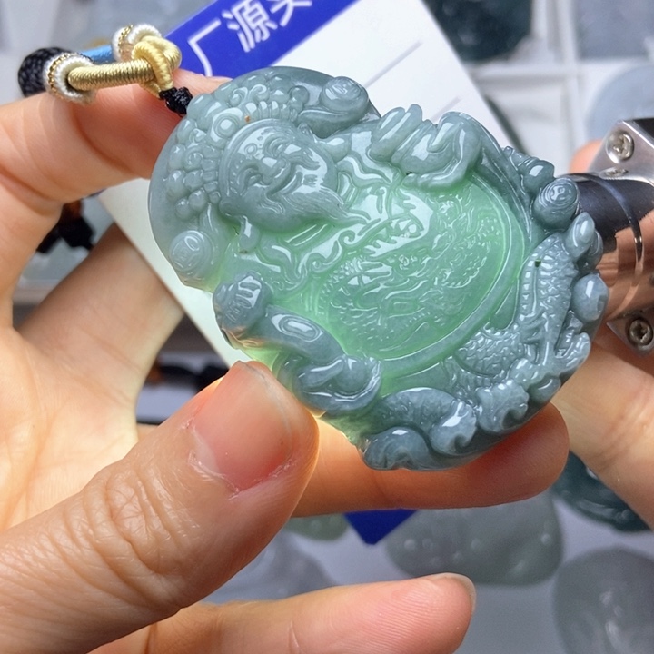 翡翠未镶嵌挂件翡翠