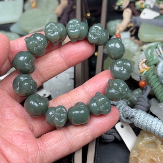 和田玉吊坠未镶嵌