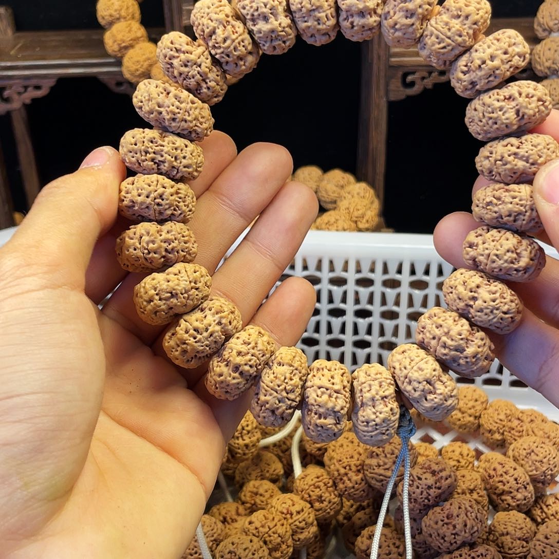 金刚菩提吊坠逍***?24夹板