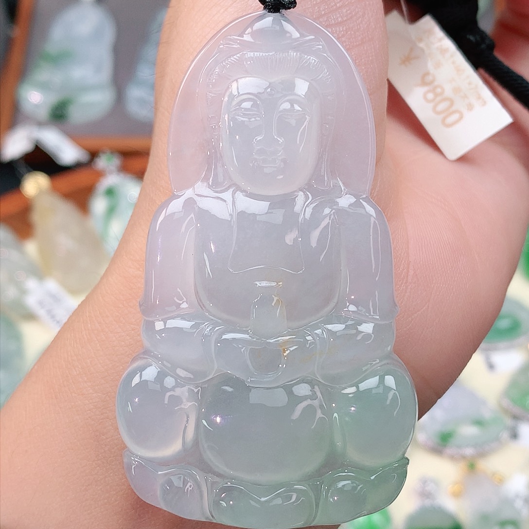 颈饰未镶嵌翡翠观音