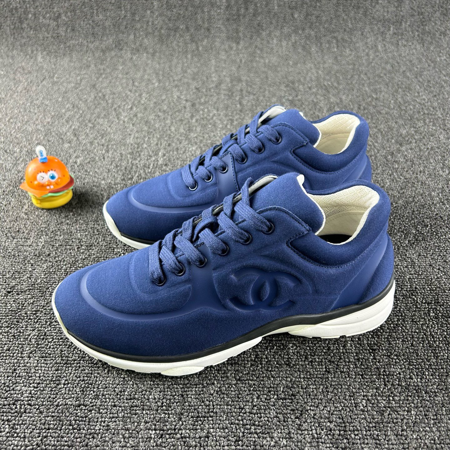 未使用 Chanel/香奈儿 蓝色休闲鞋39码 HB5241 