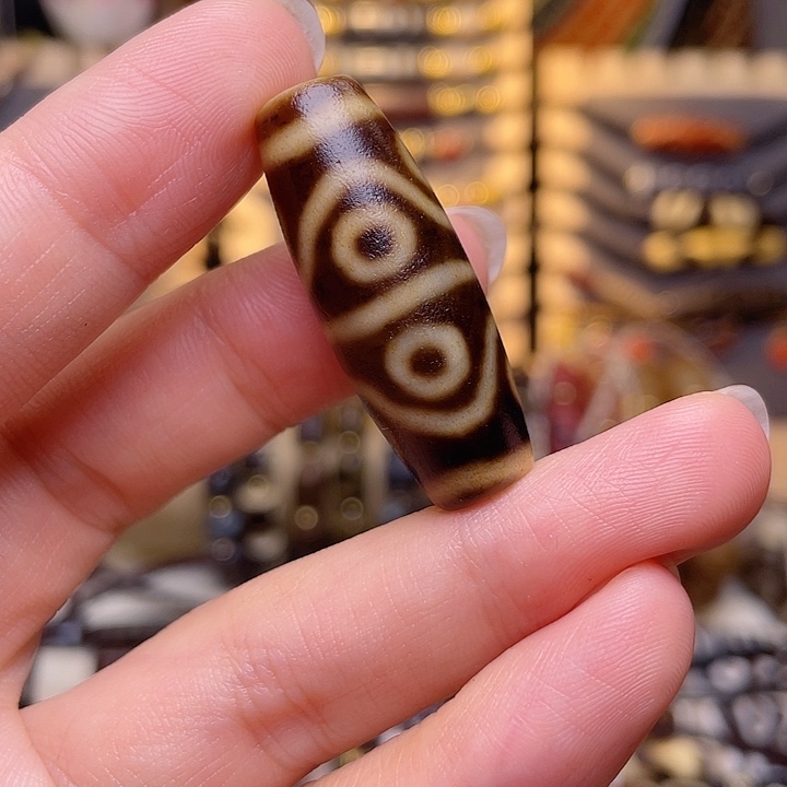 玛瑙/玉髓未镶嵌八眼天珠