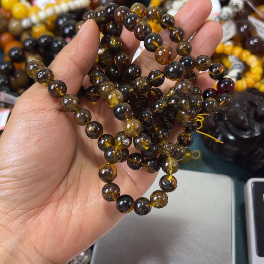 未镶嵌琥珀珠宝奇石433