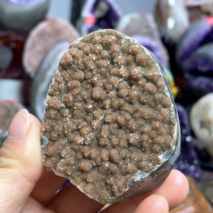 水晶摆件未镶嵌捡漏