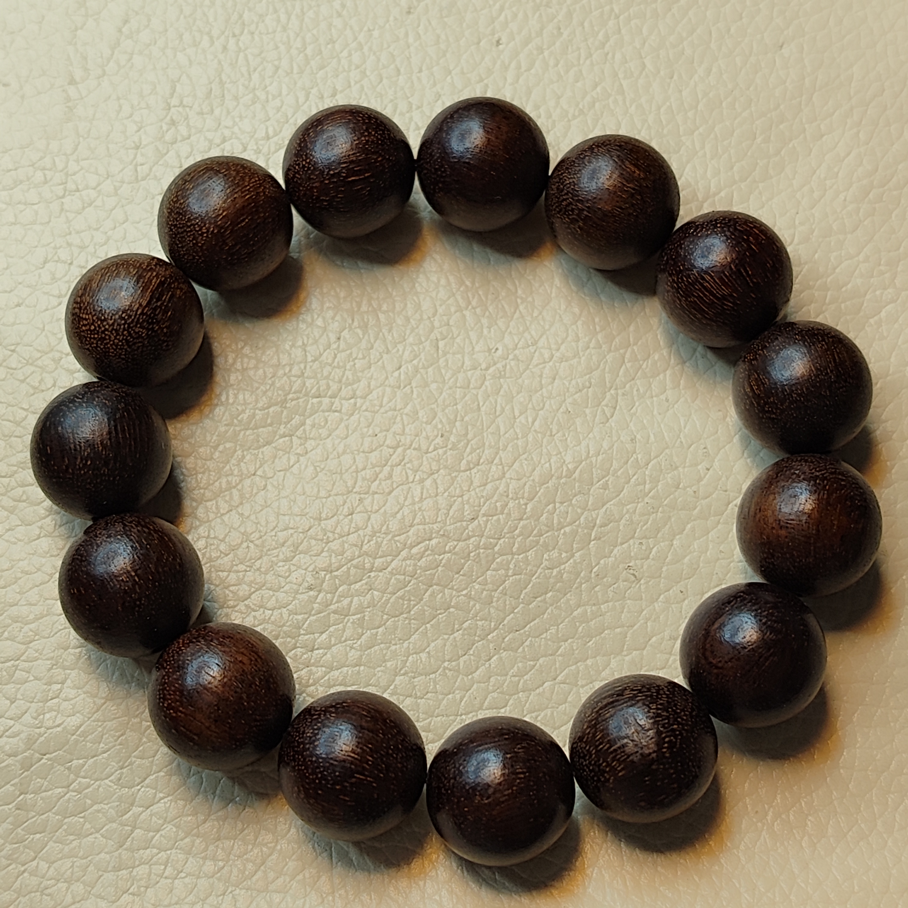 Y995越南碳化1.5x15颗、手串香味扑鼻而来浓郁奶香