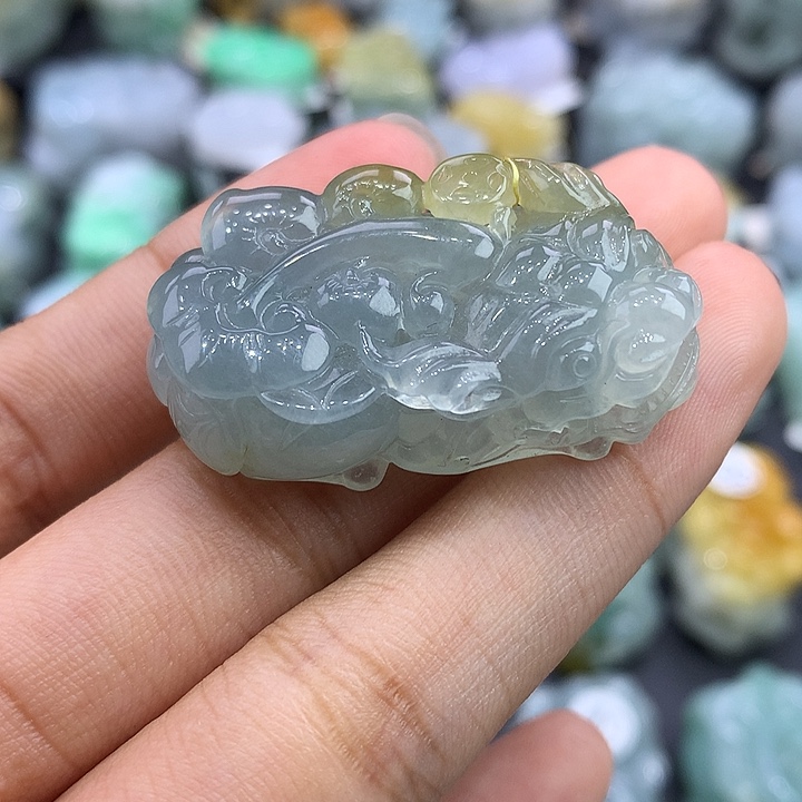 翡翠未镶嵌颈饰天然缅甸翡翠