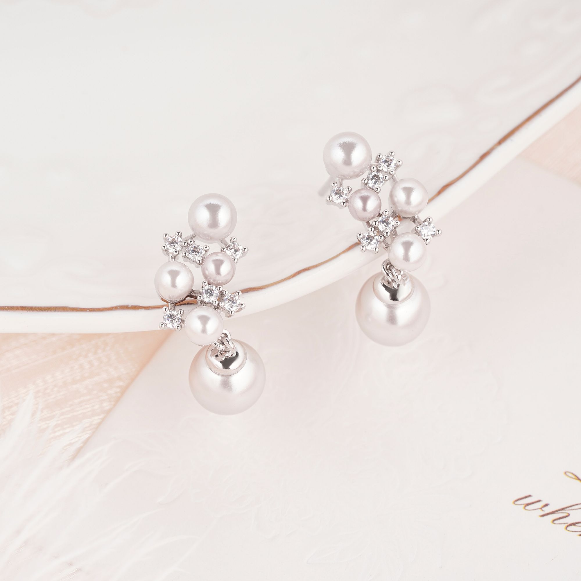 铜合金合成锆石耳饰 【珍惜】气质轻奢百搭时尚经典小众耳饰