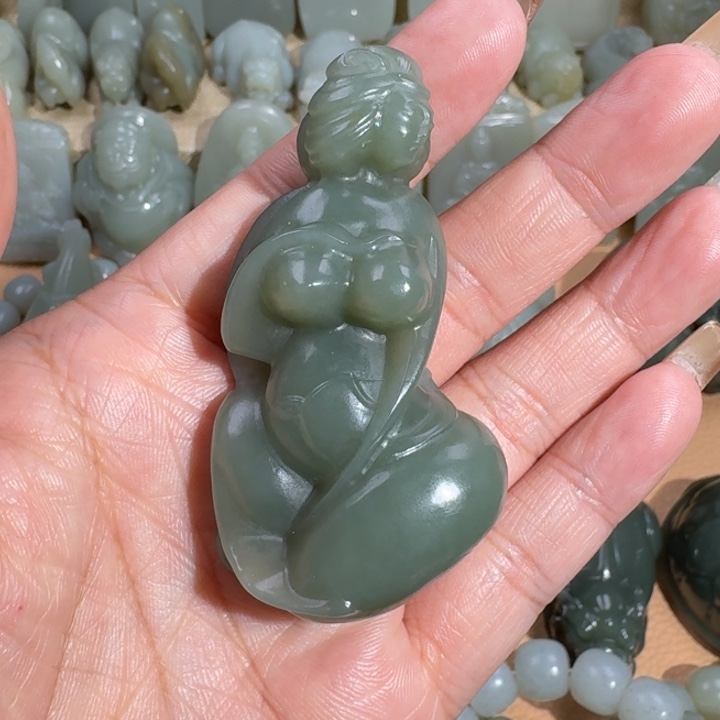 和田玉未镶嵌挂件