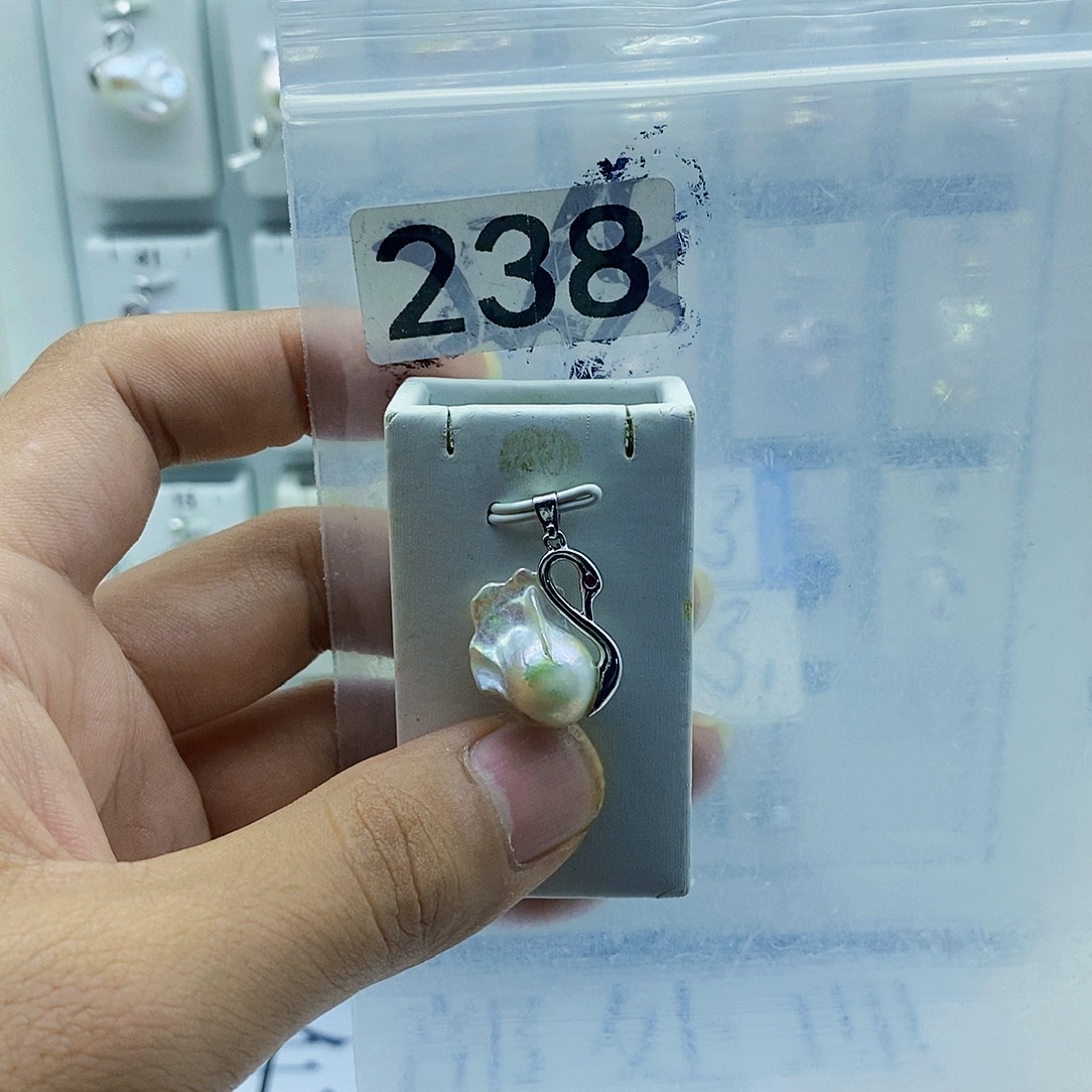 颈饰淡水珍珠合金