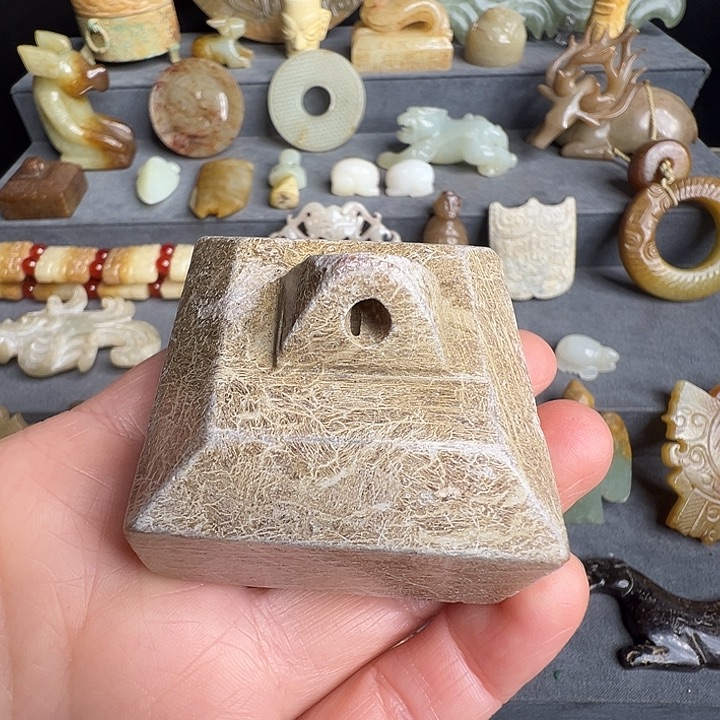 颈饰未镶嵌和田玉1****车