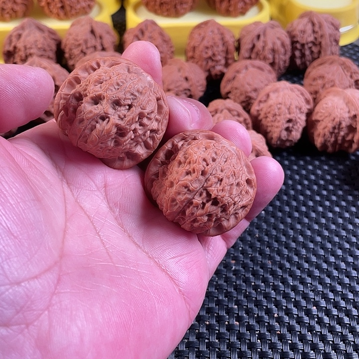 好***点桃核把件雪麒麟40尺