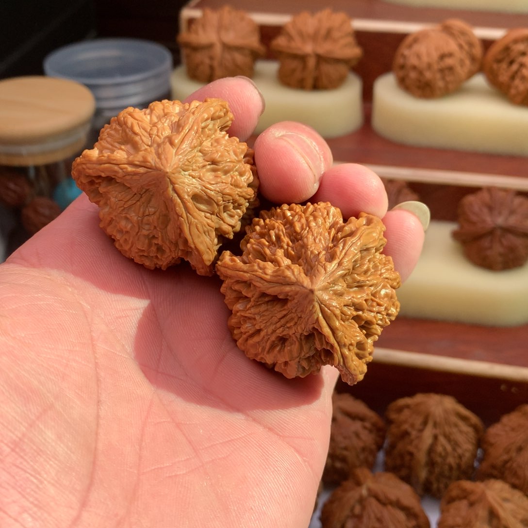 文玩核桃把件满天星