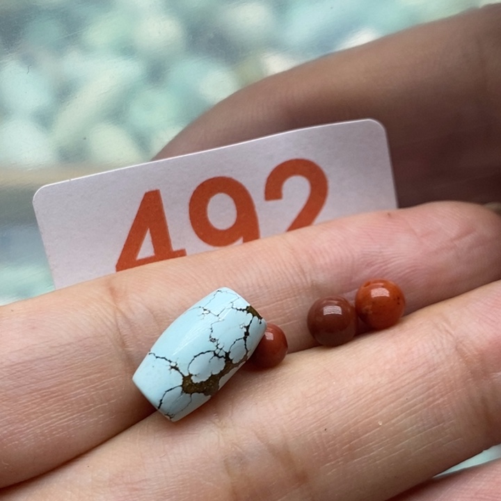 南红玛瑙未镶嵌珠宝奇石