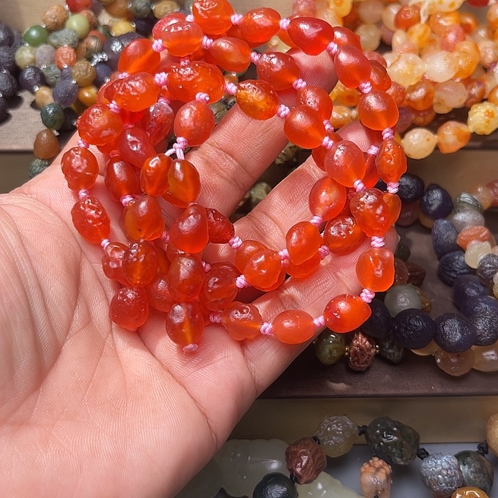 阿拉彩玛瑙毛衣链