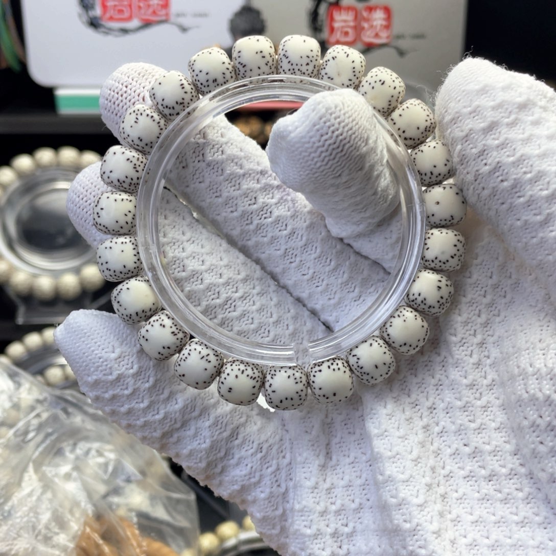 星月菩提吊坠抬***亮原生态星月菩提手串原白10.9