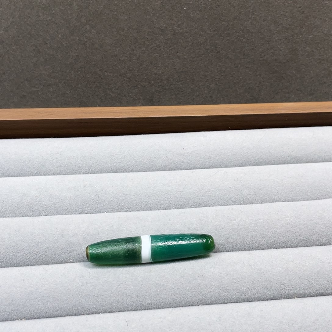 B***、玛瑙/玉髓未镶嵌颈饰