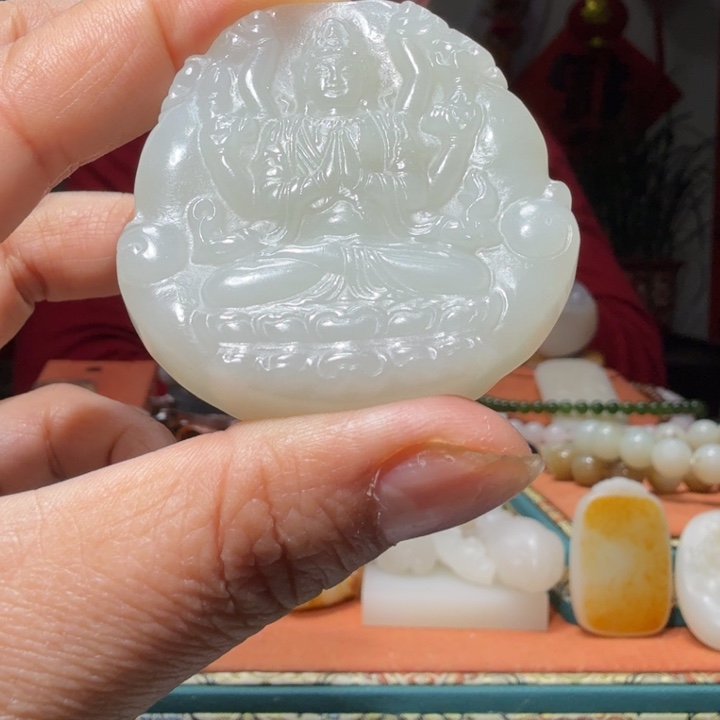 和田玉颈饰未镶嵌