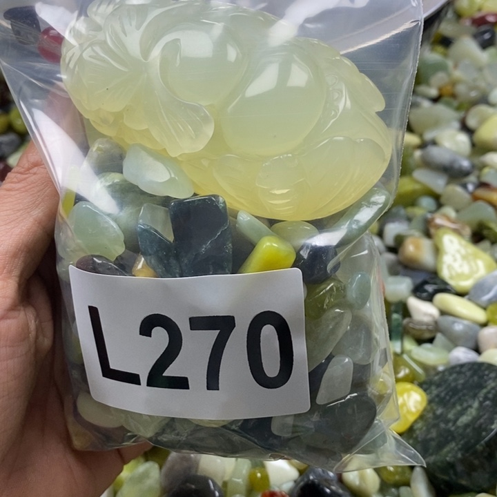 蛇纹石玉鱼缸石未镶嵌