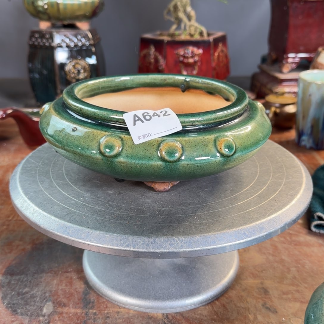 紫砂花盆正*642瑕疵品      
