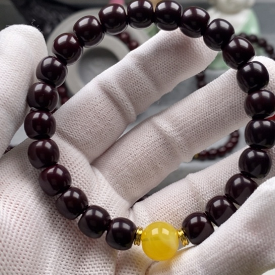 妖****）猴头关的一个小镇上的一个