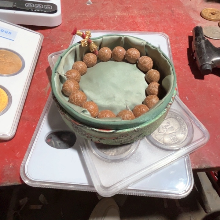 滴血莲花菩提手串