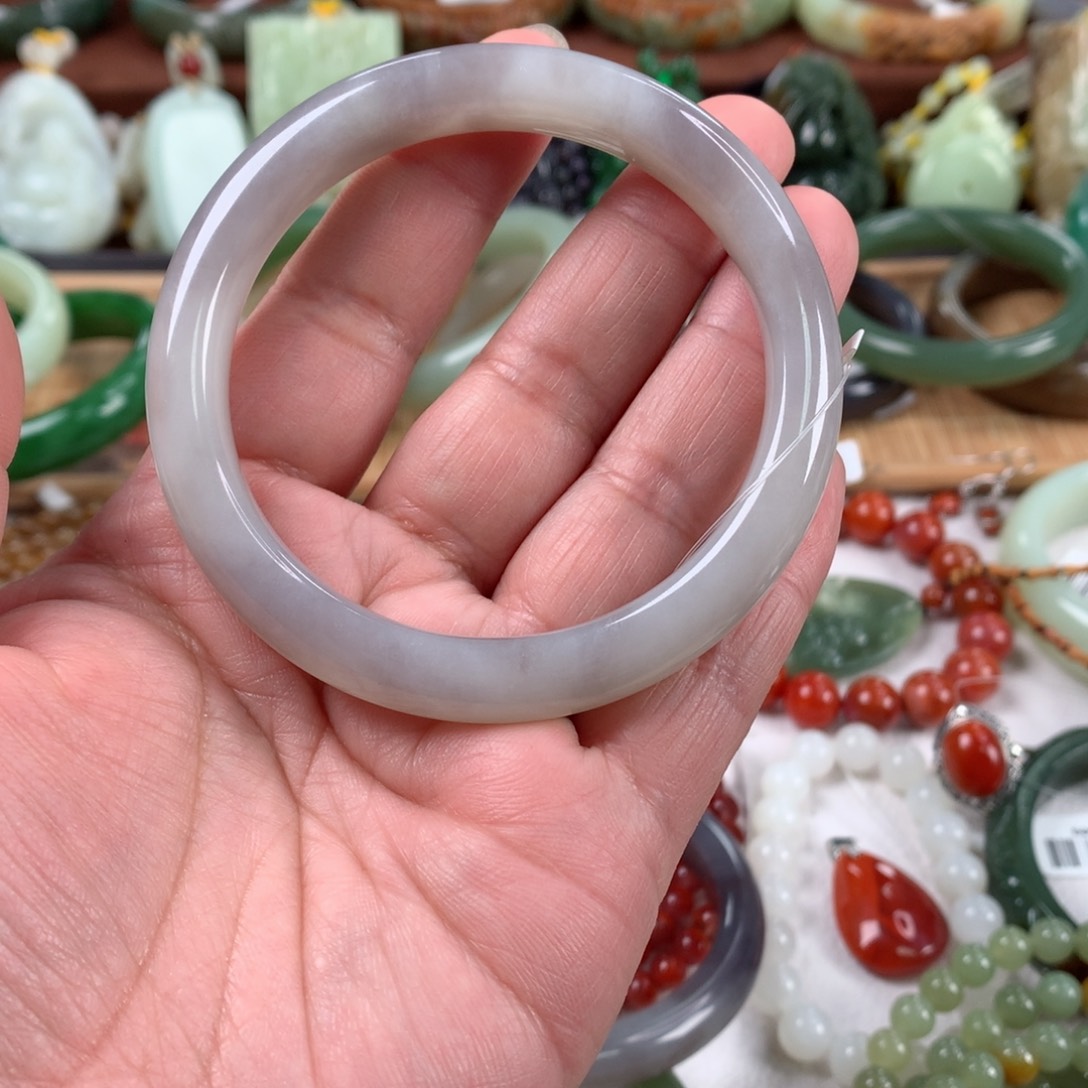 和田玉手镯未镶嵌59.5口径