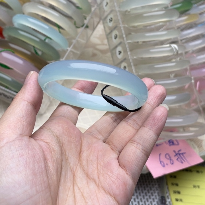 玛瑙/玉髓未镶嵌手镯58圈口