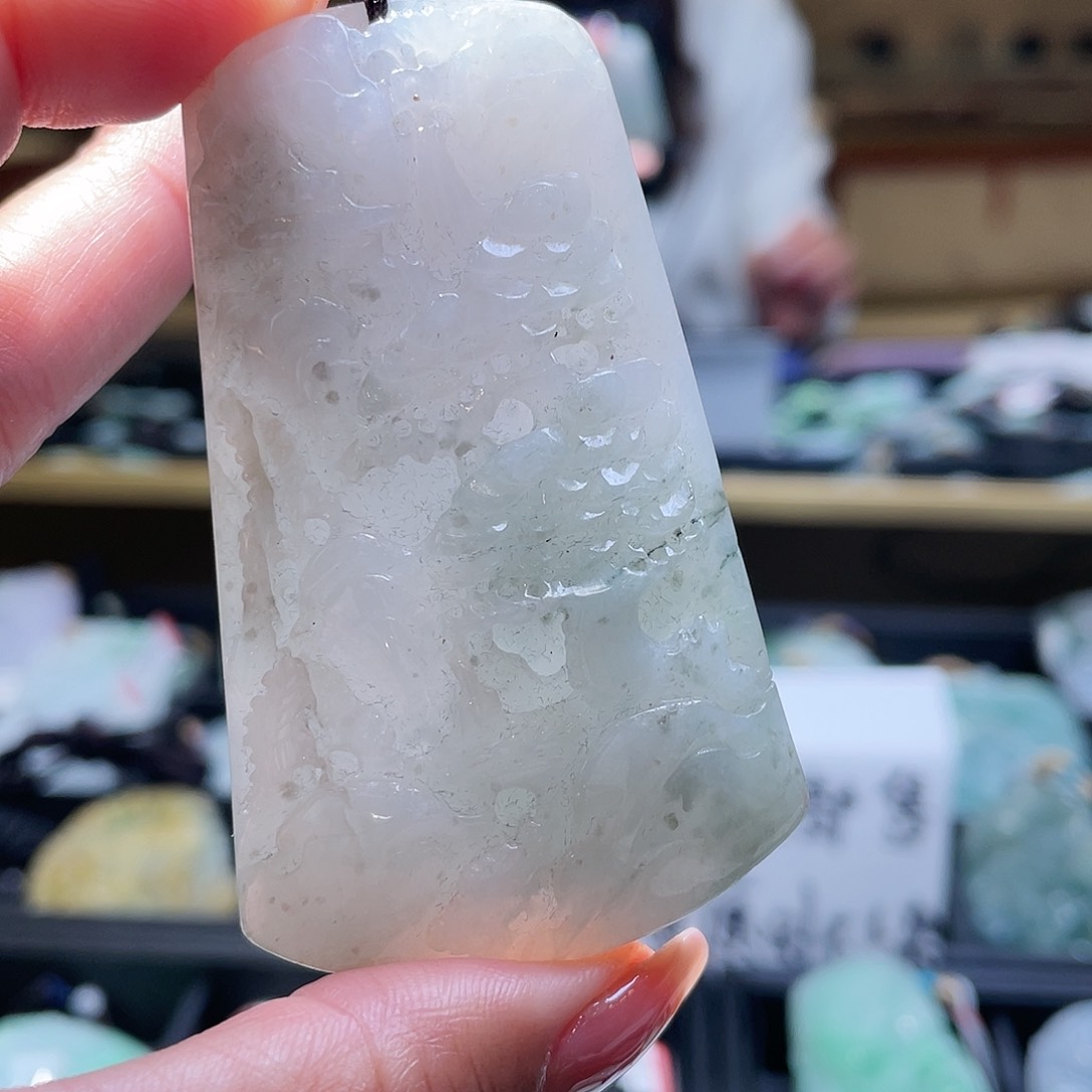 翡翠颈饰未镶嵌一个