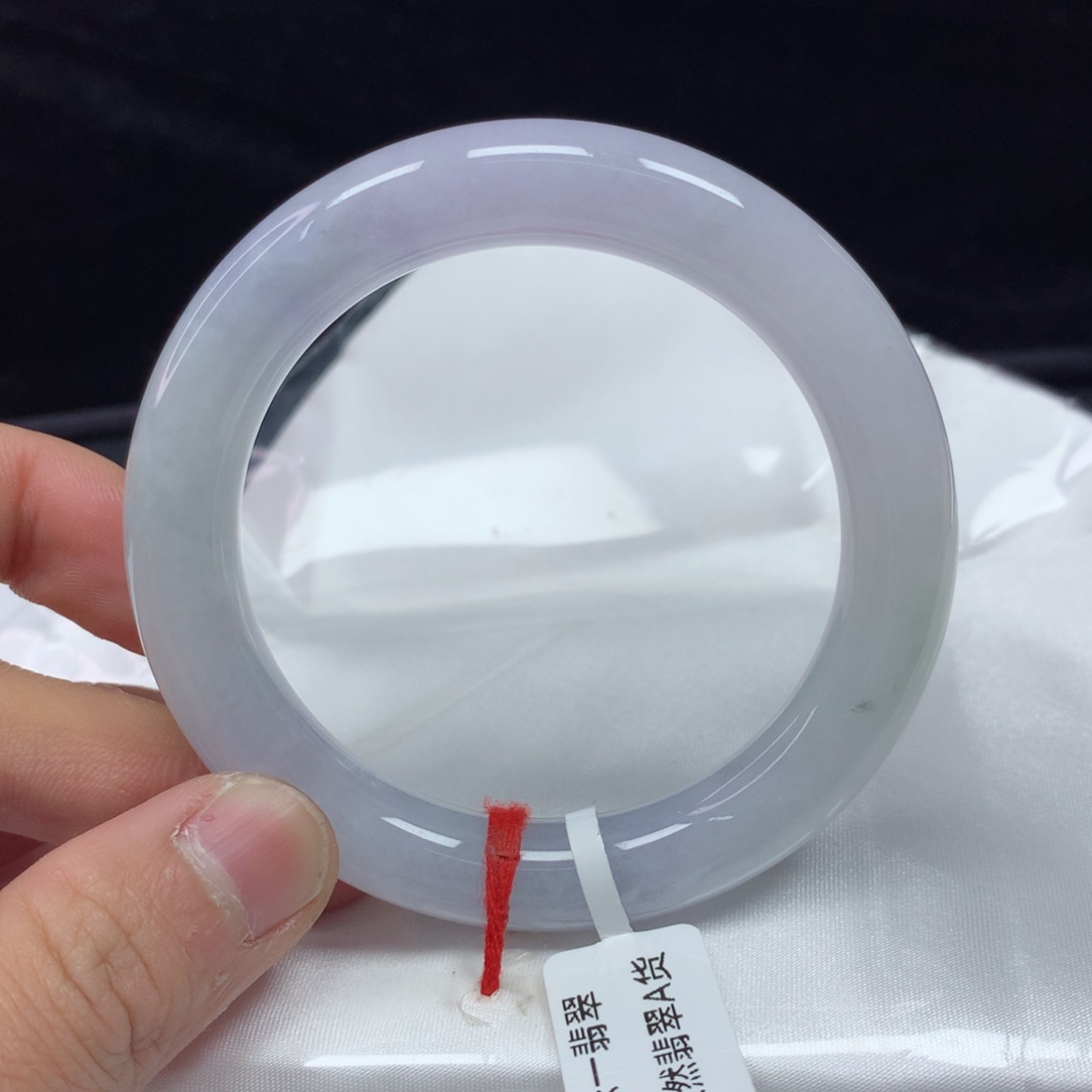 翡翠手镯（圆镯）未镶嵌54.5