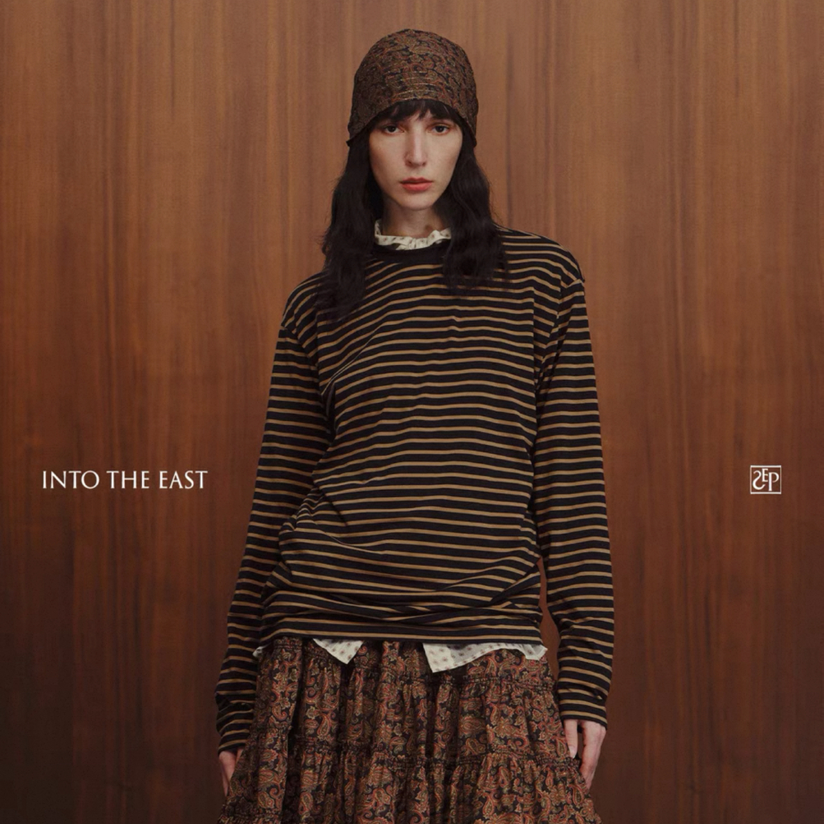 INTO THE EAST 条纹上衣