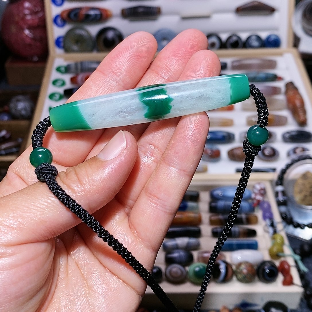 玛瑙吊坠未镶嵌….