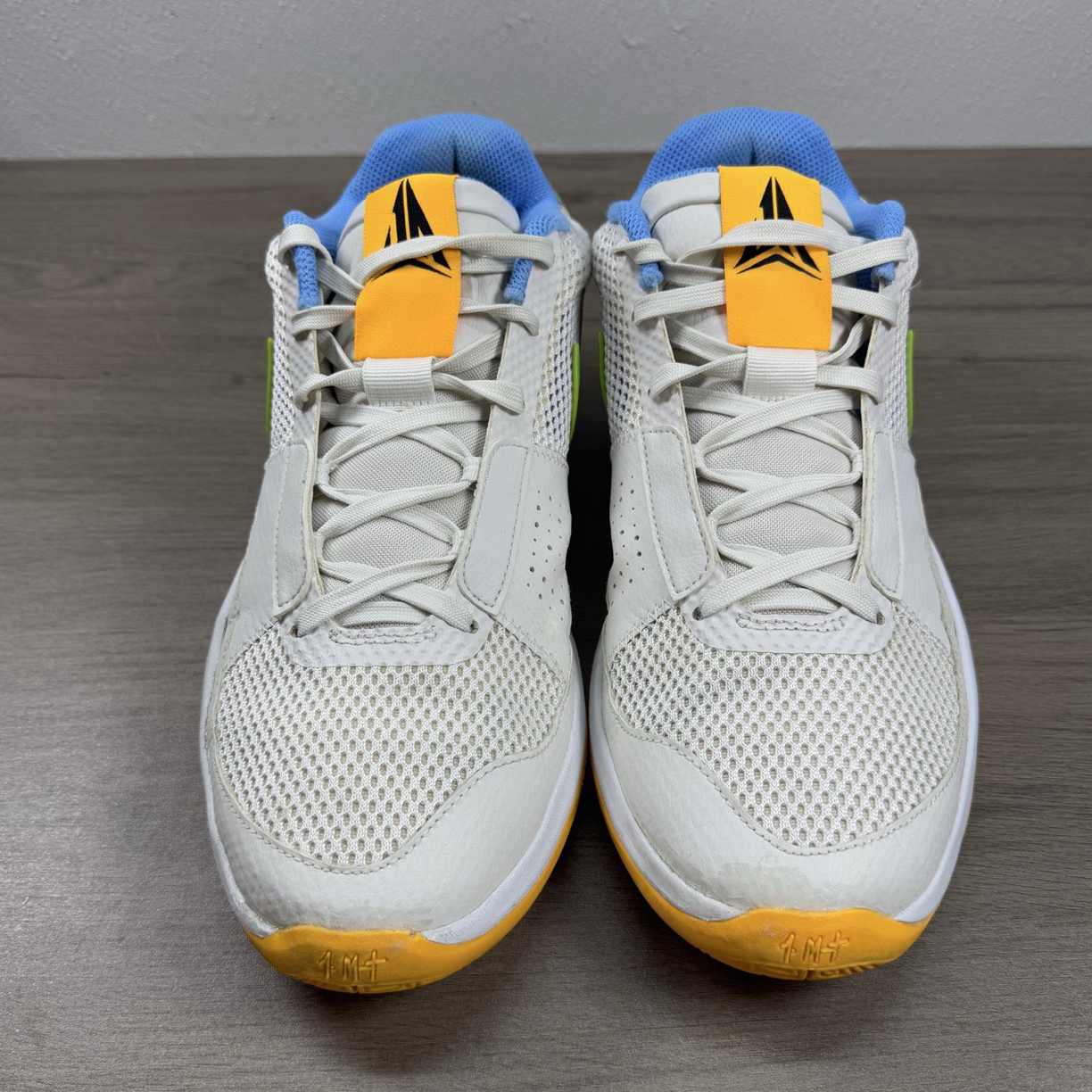44码/莫兰特1白黄实战篮球鞋